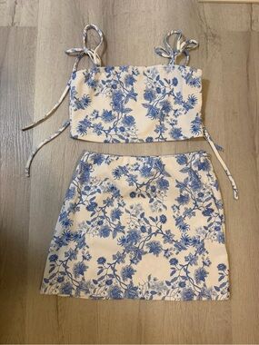 SHEIN Cream and Blue Floral Print Two-Piece Skirt Set